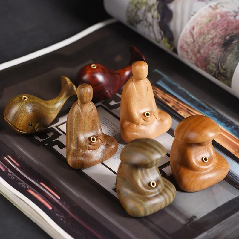 Green Sandalwood Carved Meditation Tea Pet Incense Holder Figurine Desk Decor Handmade Wood Craft Ornament Gift for Home Office