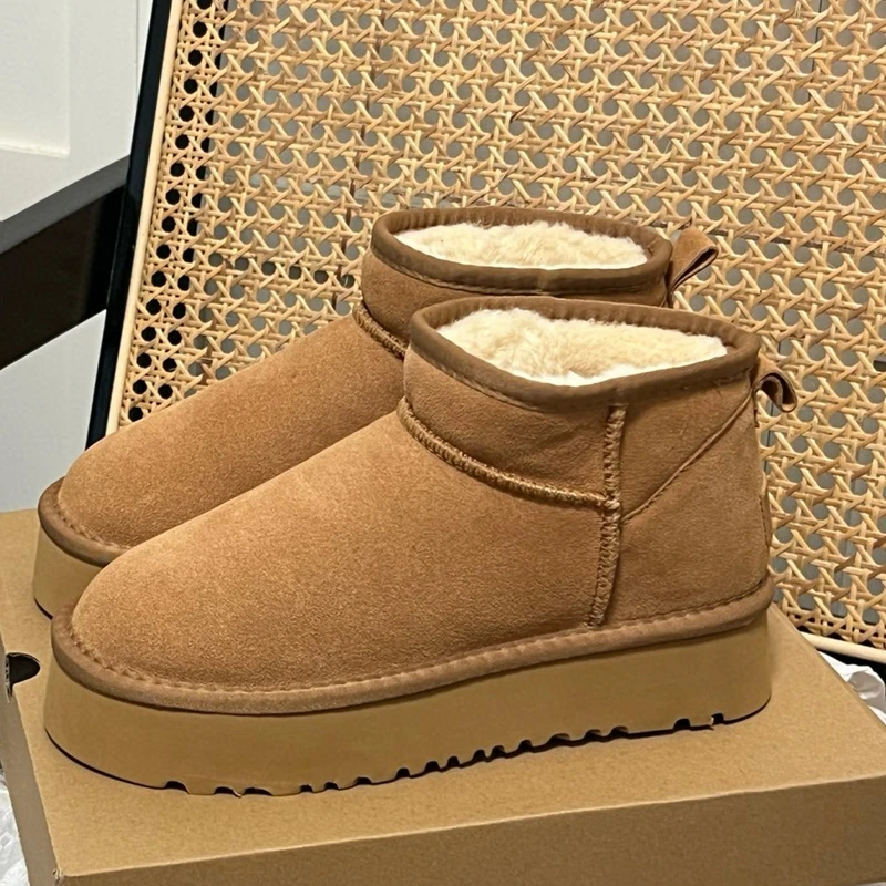 Botas de nieve de fondo grueso para mujer, zapatos cálidos con forro de piel para invierno, botines con punta redonda y suela de goma, estilo coreano 34-42, 2024