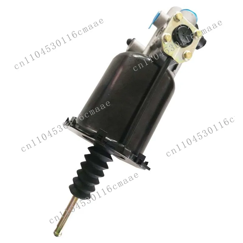 Heavy parts clutch booster pump is suitable for 81307256084 auto parts truck