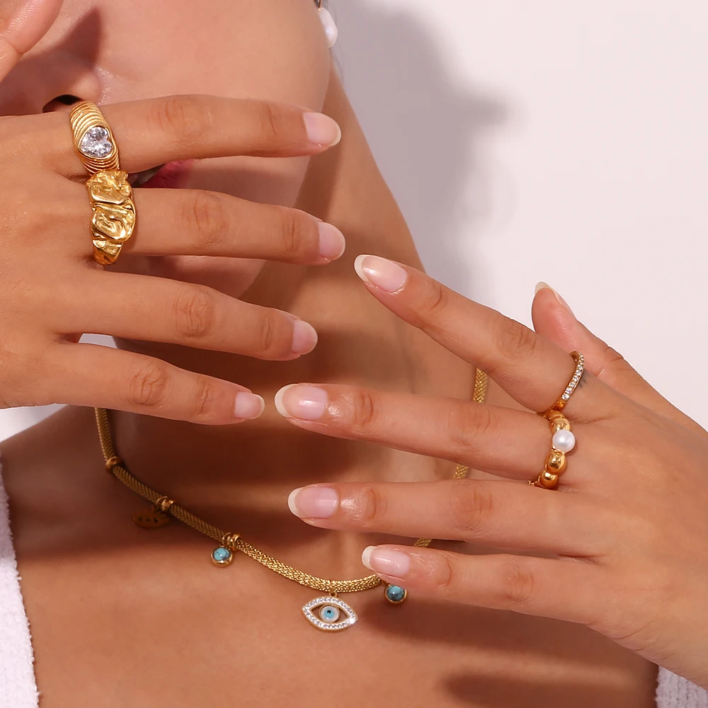 La.Muses Large Heart-shaped Zircon Stripes Stainless Steel Finger Rings For Women Vintage 18K Gold Plated Jewelry Anniversary Gi