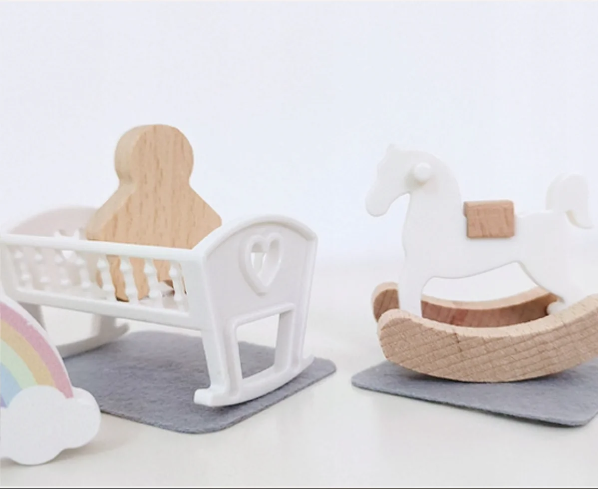 Set di mobili per casa delle bambole in legno per bambini Mini accessori per casa delle bambole Giochi di finzione Mobili Giocattoli Gioco Roly per