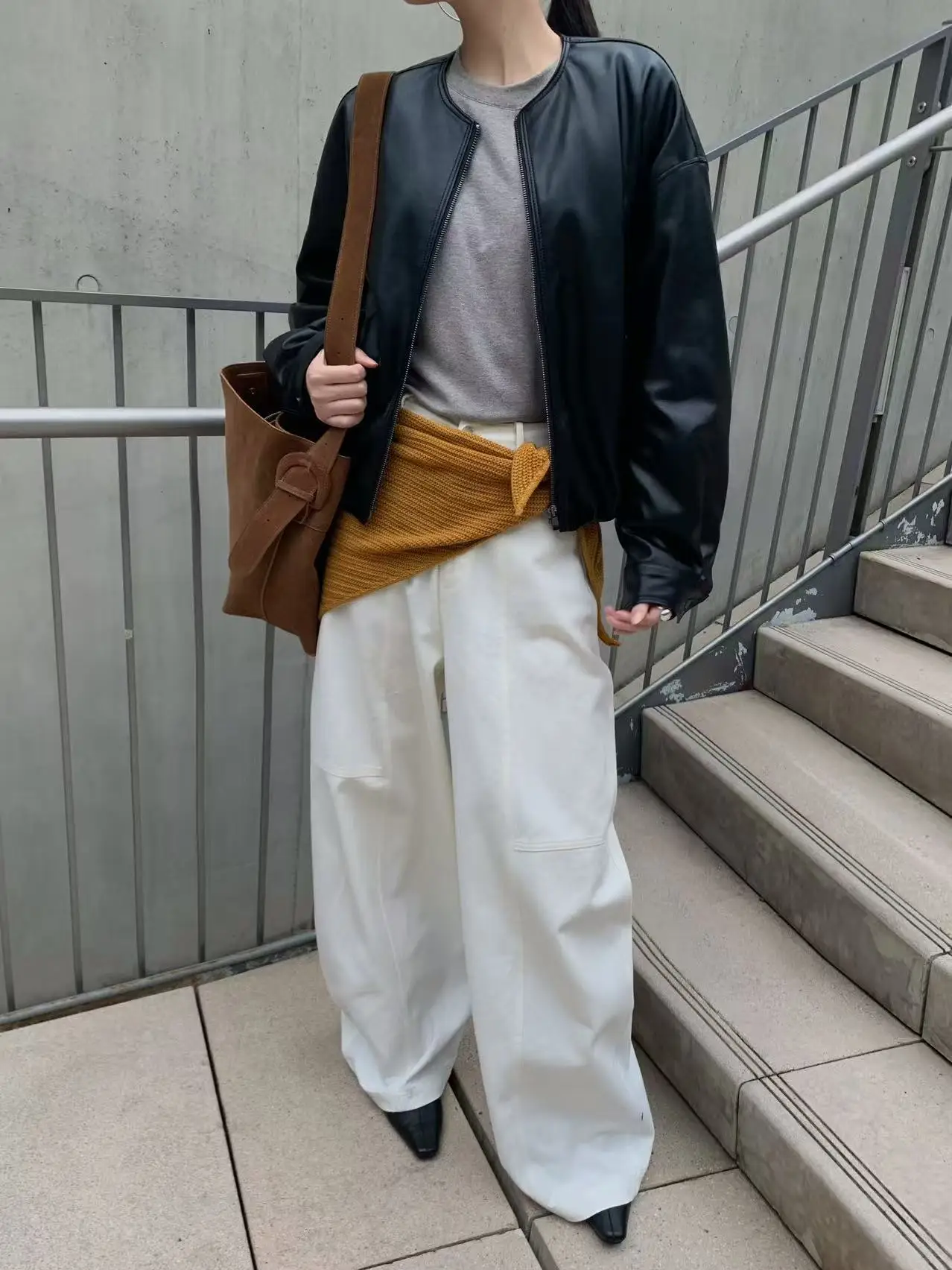 Jaqueta Feminina de Couro Proteico Redonda Simplificada de Alta Qualidade e Maciez, Elegante para Outono/Inverno MM308