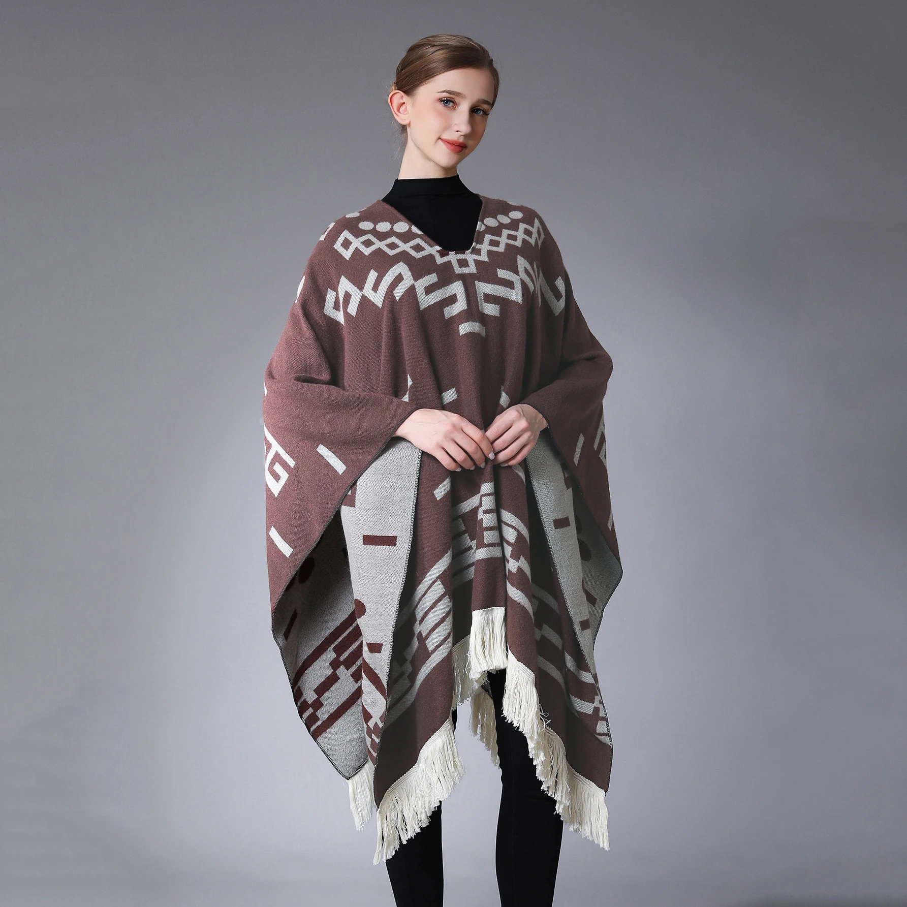 Fashionable Simple Style Elegant Flowing Shawl, Warm Windproof Oversized Cape for Travel Photography, Stylish Women's Accessory