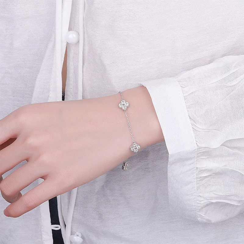 

Sterling 925 Silver Shiny Zircon Flower Bracelets For Women Charm Temperament Chain Bracelet Party Wedding Jewelry Holiday Gifts