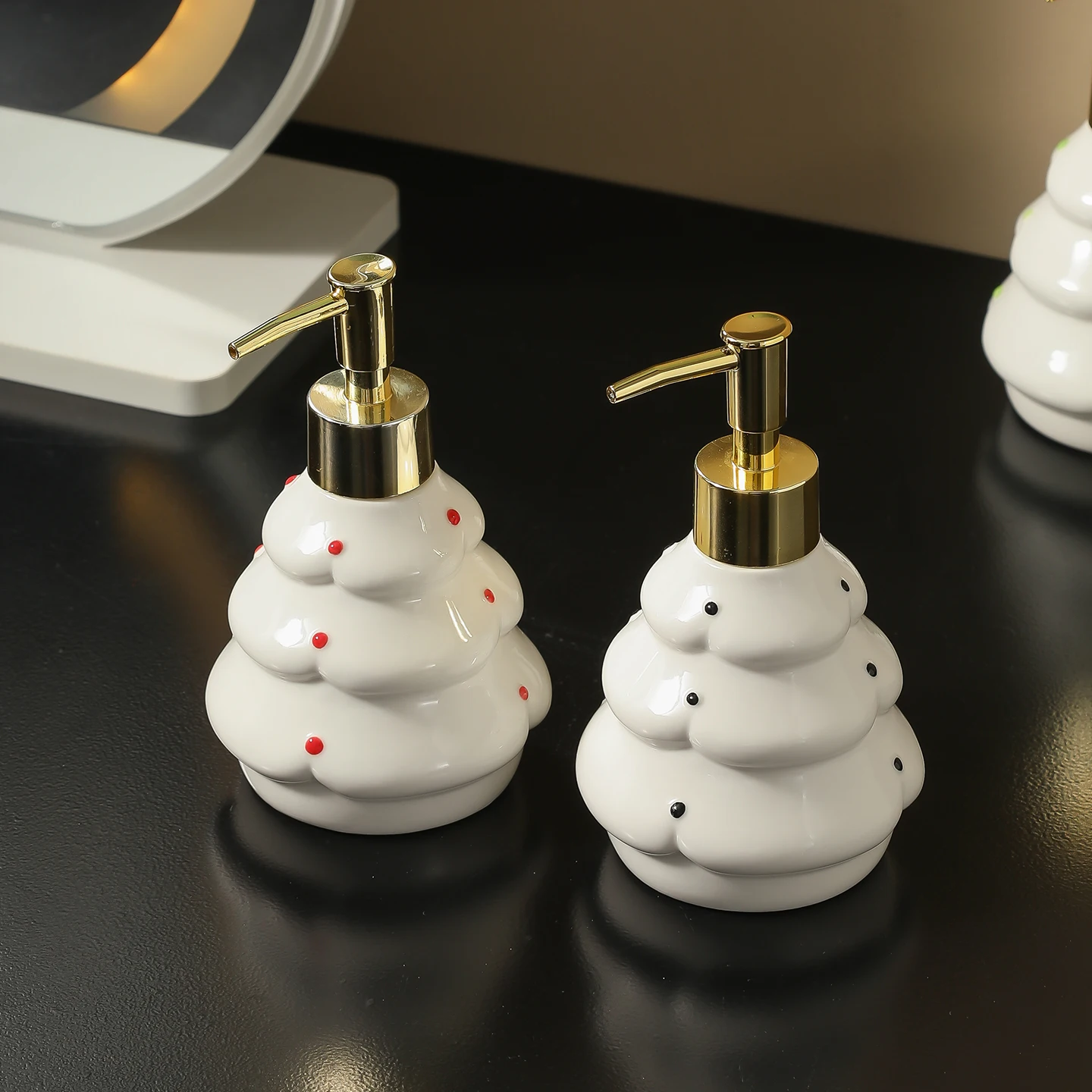 

Christmas Tree Ceramic Lotion Bottle Bathroom Ceramic Hand Soap Bottle Christmas Tree Press Soap Dispenser Bathroom Accessories