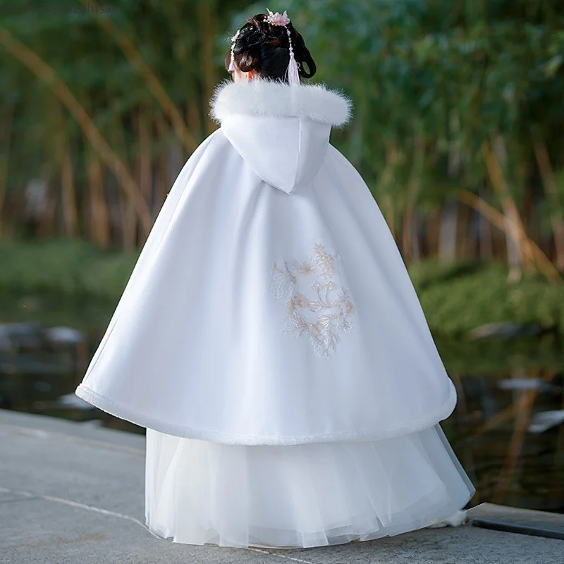 Cape Hanfu chaude et épaisse p - Winter Clothing In Spanish avis et prix