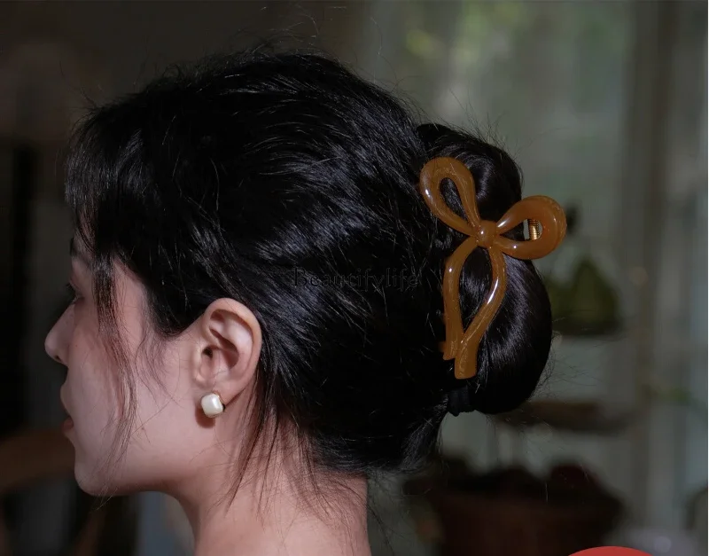 French retro bow Maillard hairpin on the back of the head shark clip has a lot of hair