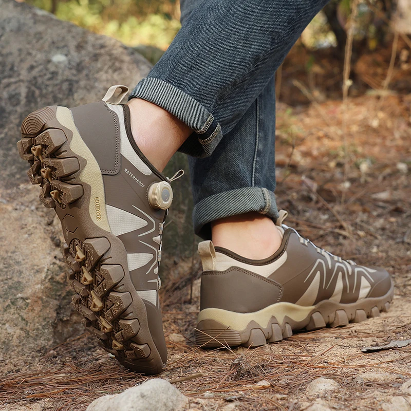 Novos sapatos de caminhada masculinos, sapatos de caminhada ao ar livre confortáveis e respiráveis, sapatos de viagem duráveis, cores pretas, cinza e cáqui
