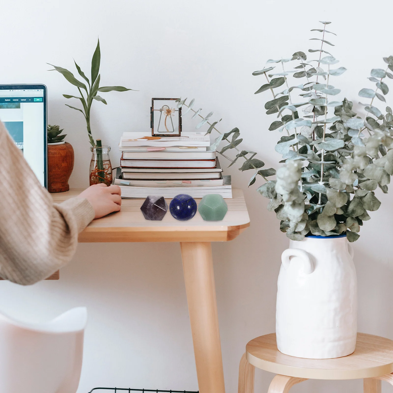 

7 Chakra Natural Stone Solids Set for Healing Meditation Chakra Balancing Dreamwork Water Crystal Healing Crystal