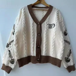 Women's New Retro Botanical Embroidered Buttons Knitted Crochet V-neck Long-sleeved Cardigan Sweater Loose Casual Sweater