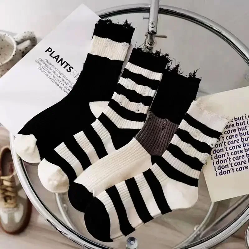 High Quality White Striped Ripped Socks Women's Mid-tube Socks Personality Fashion with Summer Sweat Absorbent Cotton Socks