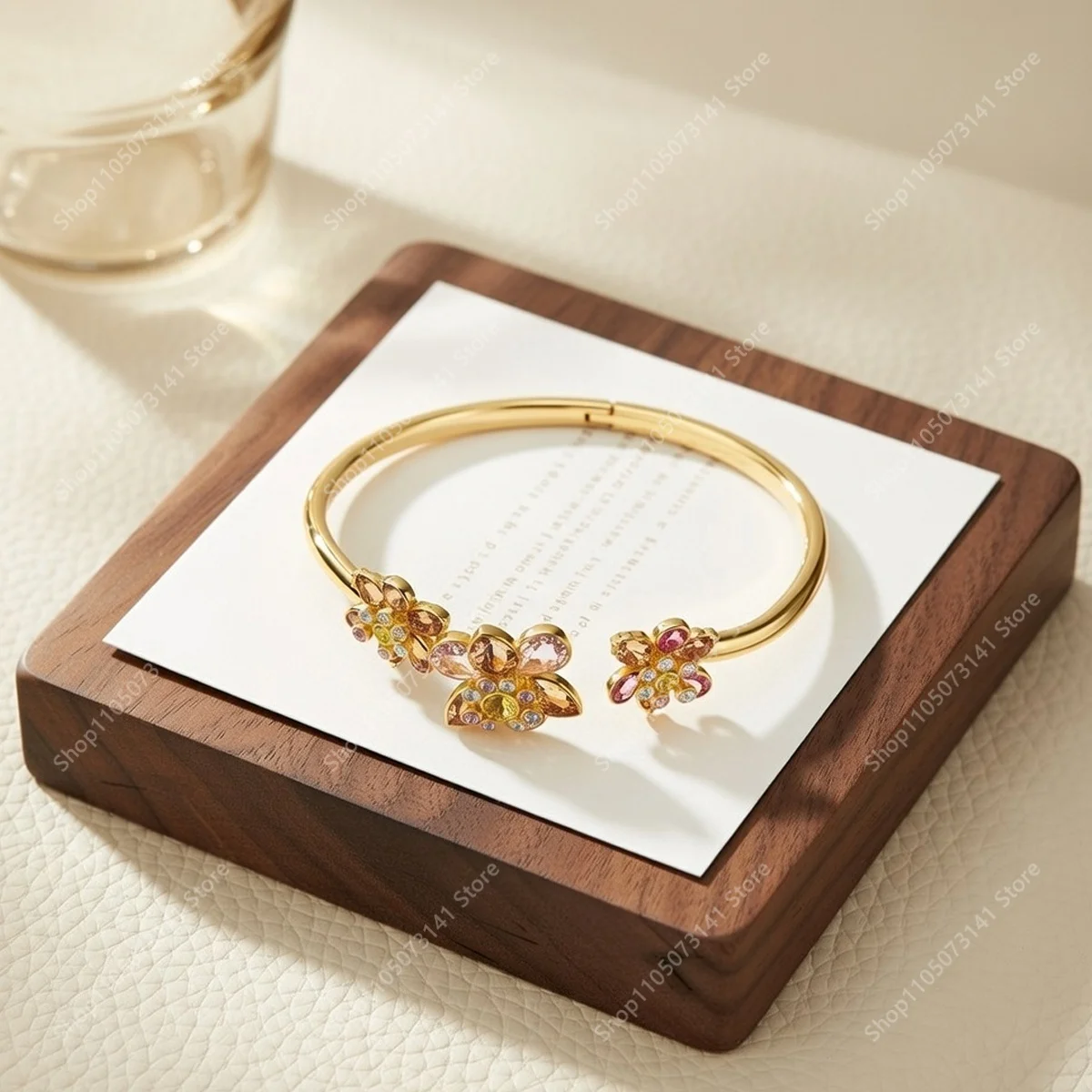 

Elegant and luxurious colored gemstone bracelet, perfect for banquets and parties, versatile jewelry - birthday gift