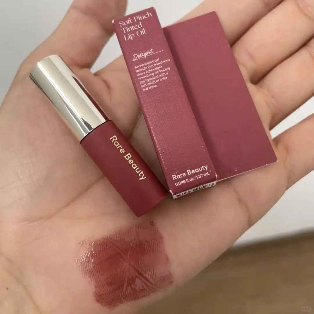 1,37 ml Delight Sample Size Zeldzame Lipstick Blush Cream Ogen Vloeibare Blush Mositure Contour Shadow Vloeibare Blusher Mollige Make-up