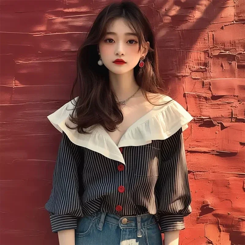 Vintage Women's Shirts Spring/summer New Chiffon Striped Women Blouses Loose Long Sleeve Top Ruffles Korean Clothing Sales