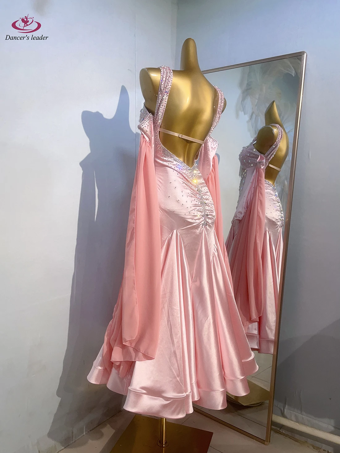 เต้นรําละตินผู้หญิง High-end ที่กําหนดเองสีชมพูโมเดิร์นตาข่ายชุดกระโปรงขนาดใหญ่,Tango Samba ประสิทธิภาพ Rhinestone ชุด