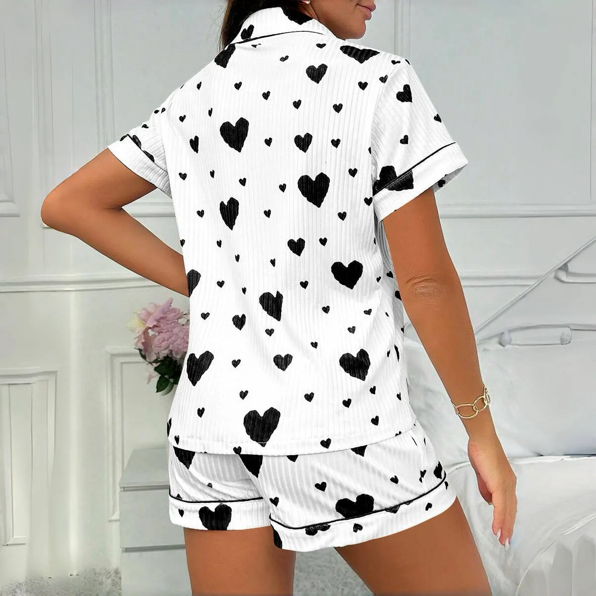 Heart Printed Pajama Set Casual Short Sleeve Button Lapel Top And Elastic Shorts Women's Pajama Breathable Soft Pajamas