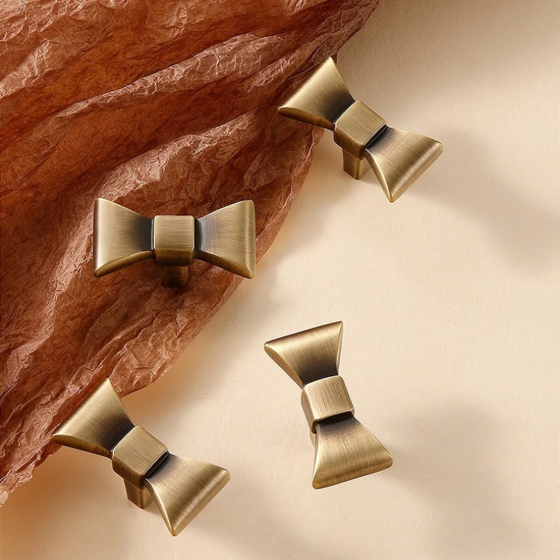 Nordic Solid Brass Knobs for Furniture Artistic Bowknot Knobs and Handles for Drawers Wardrobe Dresser Kitchen Cabinet Handles