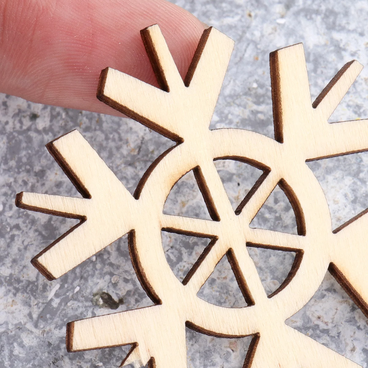 

10Pcs Wooden Snowflake Ornaments Natural Wood 51Mm Hexagon Christmas Hanging Pendants for Craft DIY Decorations Christmas