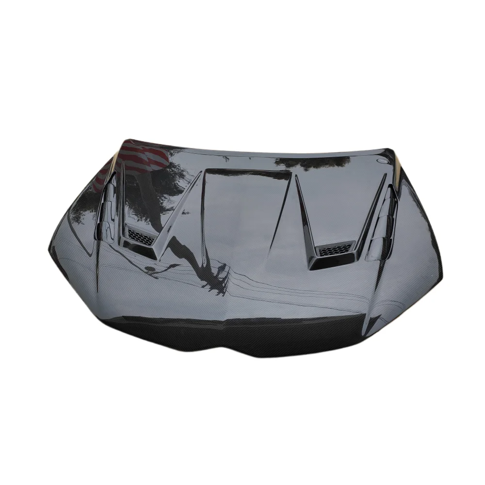 

True Carbon Fiber M-Style Hood Body Kit for Lamborghini Urus Includes New Condition Items and Clips