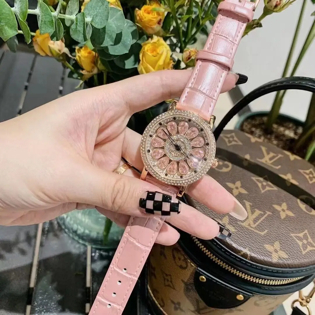 Women Quartz Watch Waterproof Diamond Rotated Dial Watches Top Luxury Brand Leather Band Casual Star Shinning Wristwatches