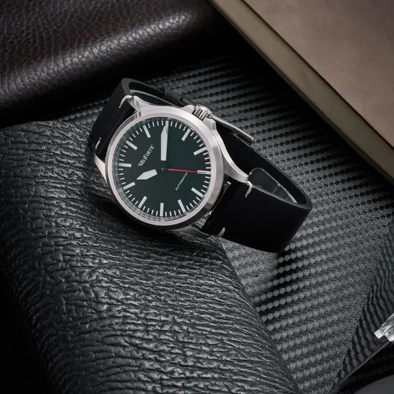 Milifortic 39 مللي متر أسلوب بسيط ساعة عسكرية رجل S110 NH38 ساعة اليد الميكانيكية الياقوت 10ATM الرياضة الطيران الرجال الطيار ساعة