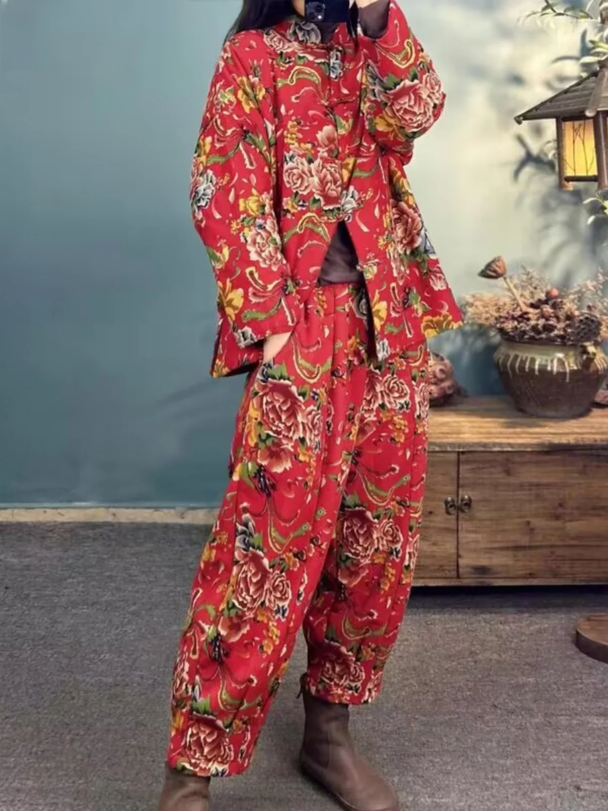 

Элитный женский хлопковый комплект с воротником-стойкой и пуговицами, свободного кроя, на флисовой подкладке, с традиционным узором «Большой цветок» в северо-восточном стиле