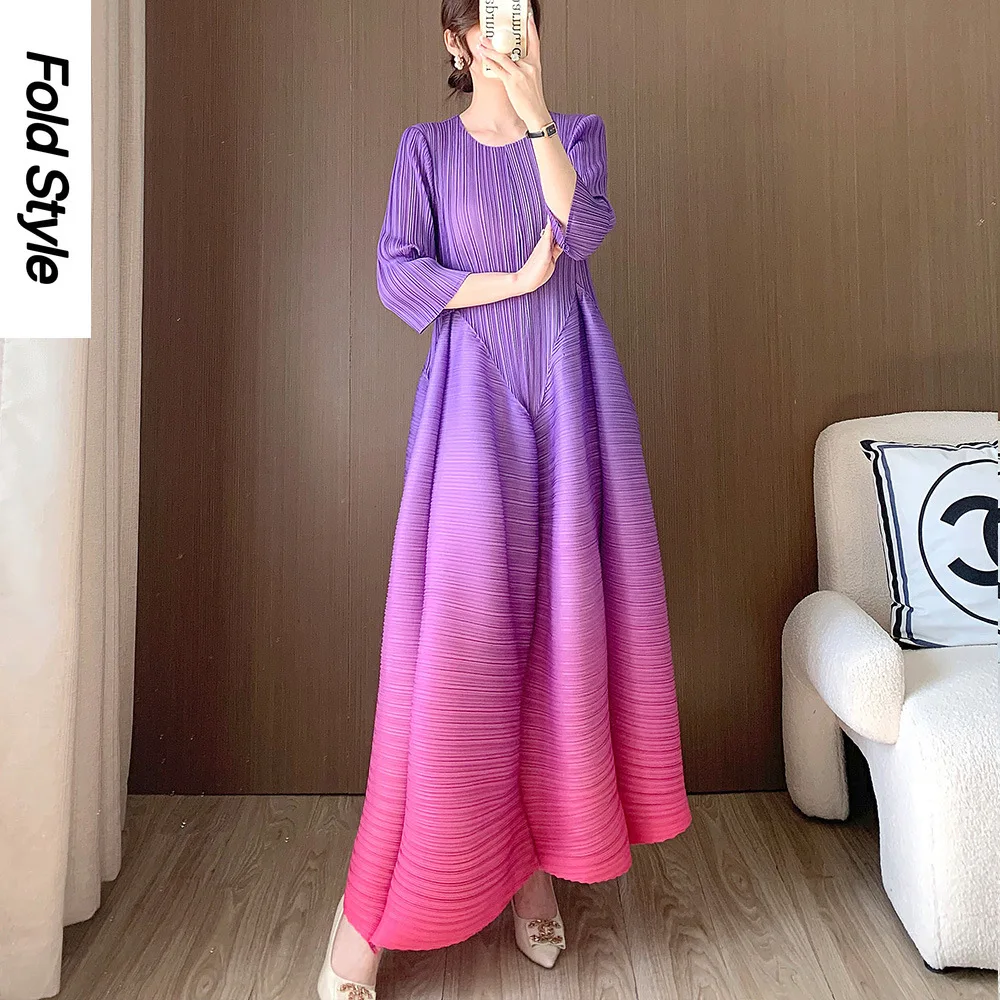 

Gradient Color Long Skirt Pleated Dress for Women's Autumn Haute Couture Long A-line Skirt for Women's Clothing