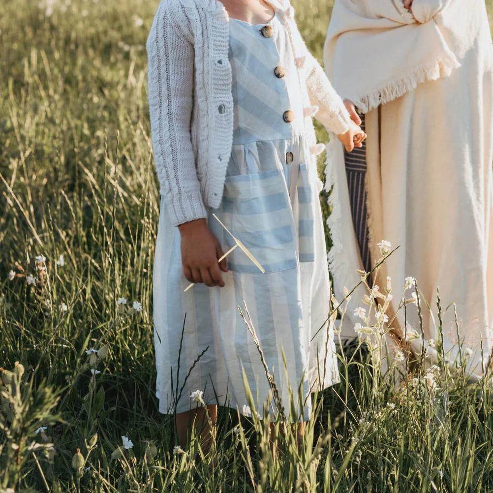 

20Pcs Bamboo Flying Helicopter Hand Spinning Outdoor Mini Copter Dragonfly Stem Plaything for Kids Party Favors