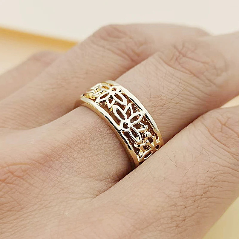 Huajie Three Colors Women\'s Lotus Hollow Pattern Classic Rings Elegant Retro Banquet Party New Female Ring Jewelry Accessories