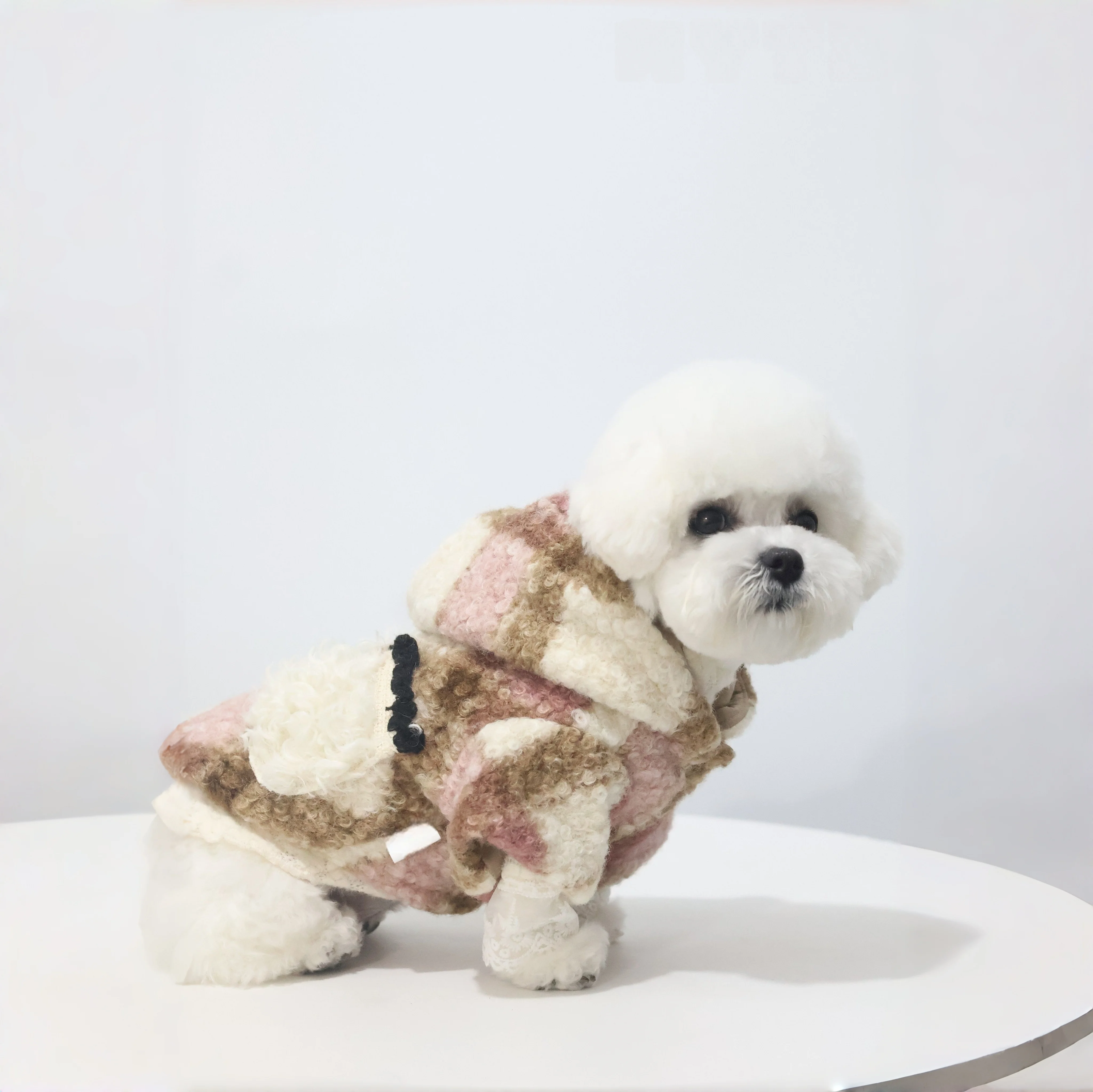 

Dog Coat Checkered Hooded Cat Coat Winter Warm British Style Dog Coat with Cute Buttons Hat Two-legged Clothing