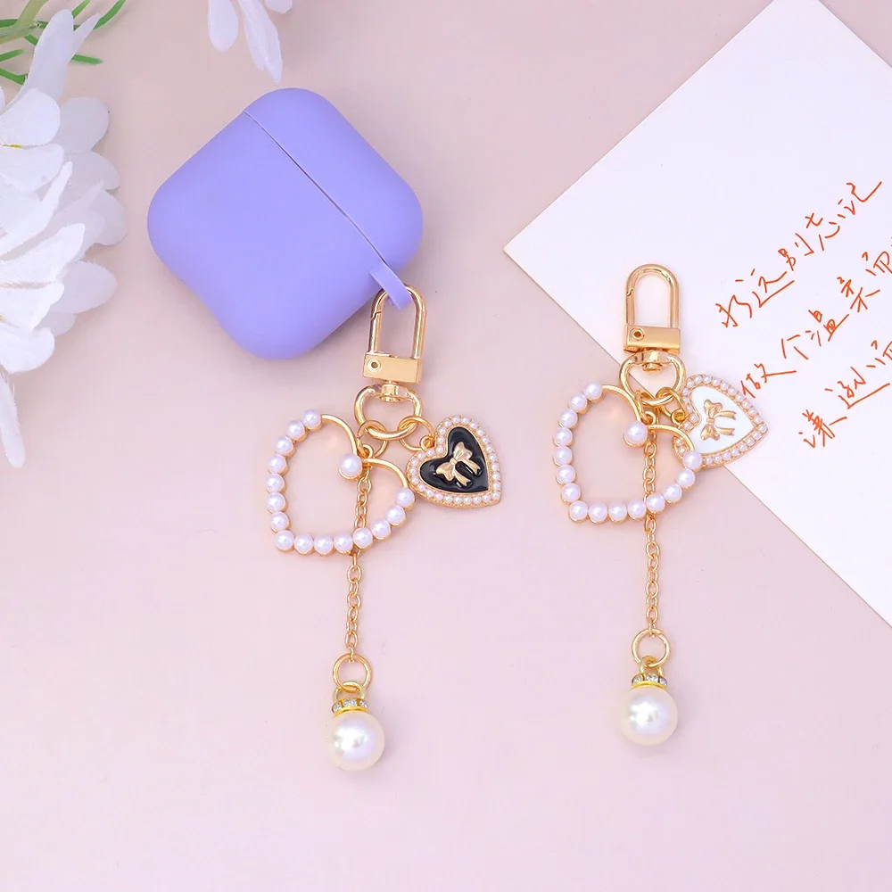 Luxury Pearl Keychain Elegant Love Heart Handbag Pendant Key Chain for Bag Charms Purse Earphone Case Ornament Women DIY Jewelry
