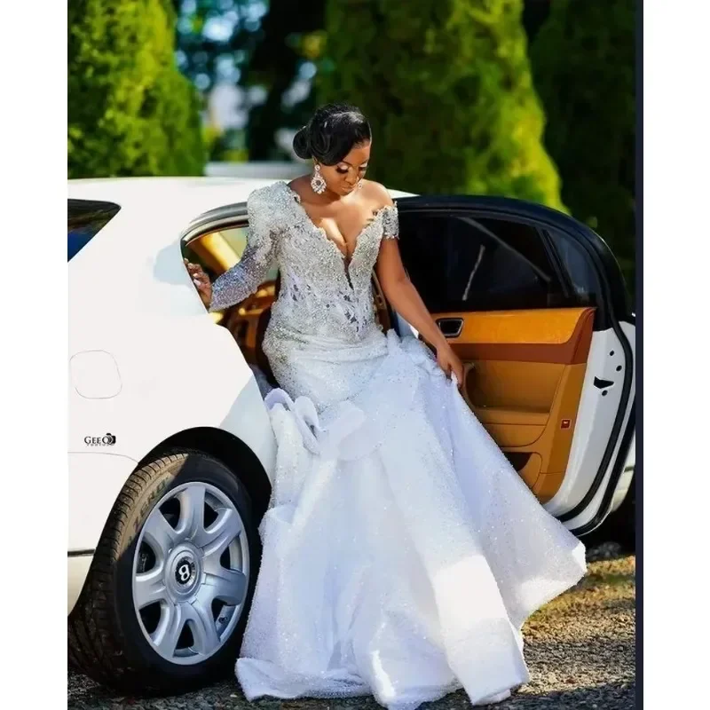 Customized Deep V Neck One Long Sleeves Robe De Mariée Bridal Gowns Vintage Plus Size Full Beads Sequins Bridal Gowns