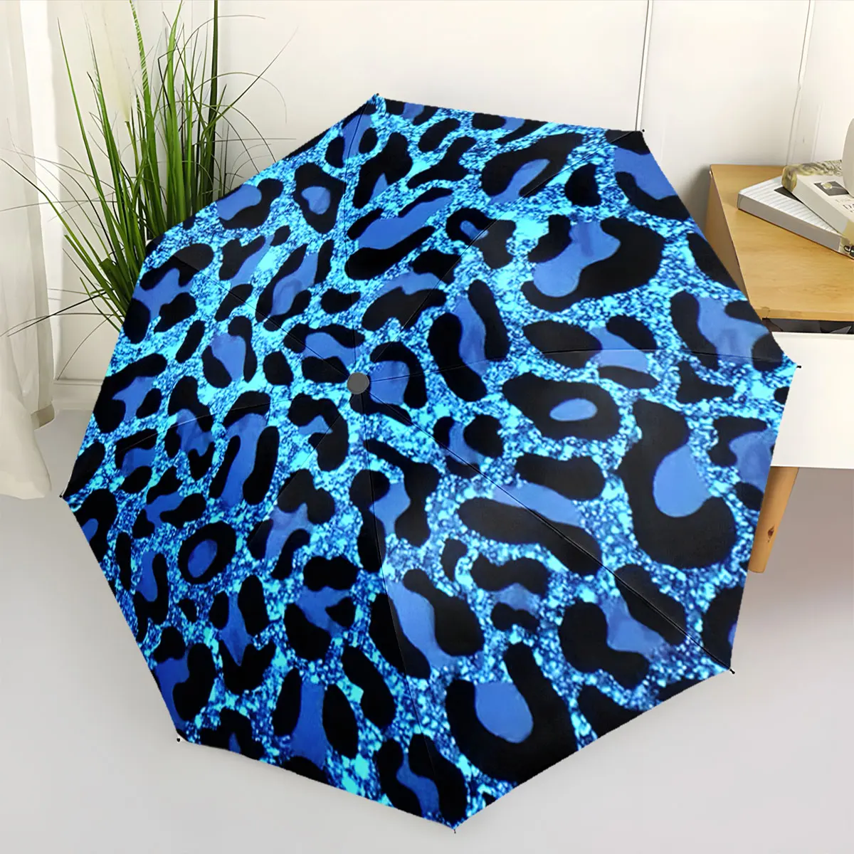 1PC Umbrella with Vibrant Blue Leopard Pattern Print 8 Iron Ribs Folding Umbrella Auto-Open Fashion Sunshade