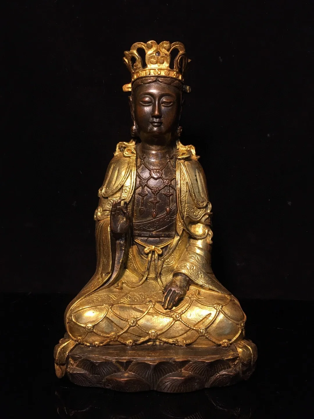 

Tibetan old bronze gilded pure copper Guanyin Bodhisattva Buddha ornaments home Buddhist temple supplies collection miscellaneou