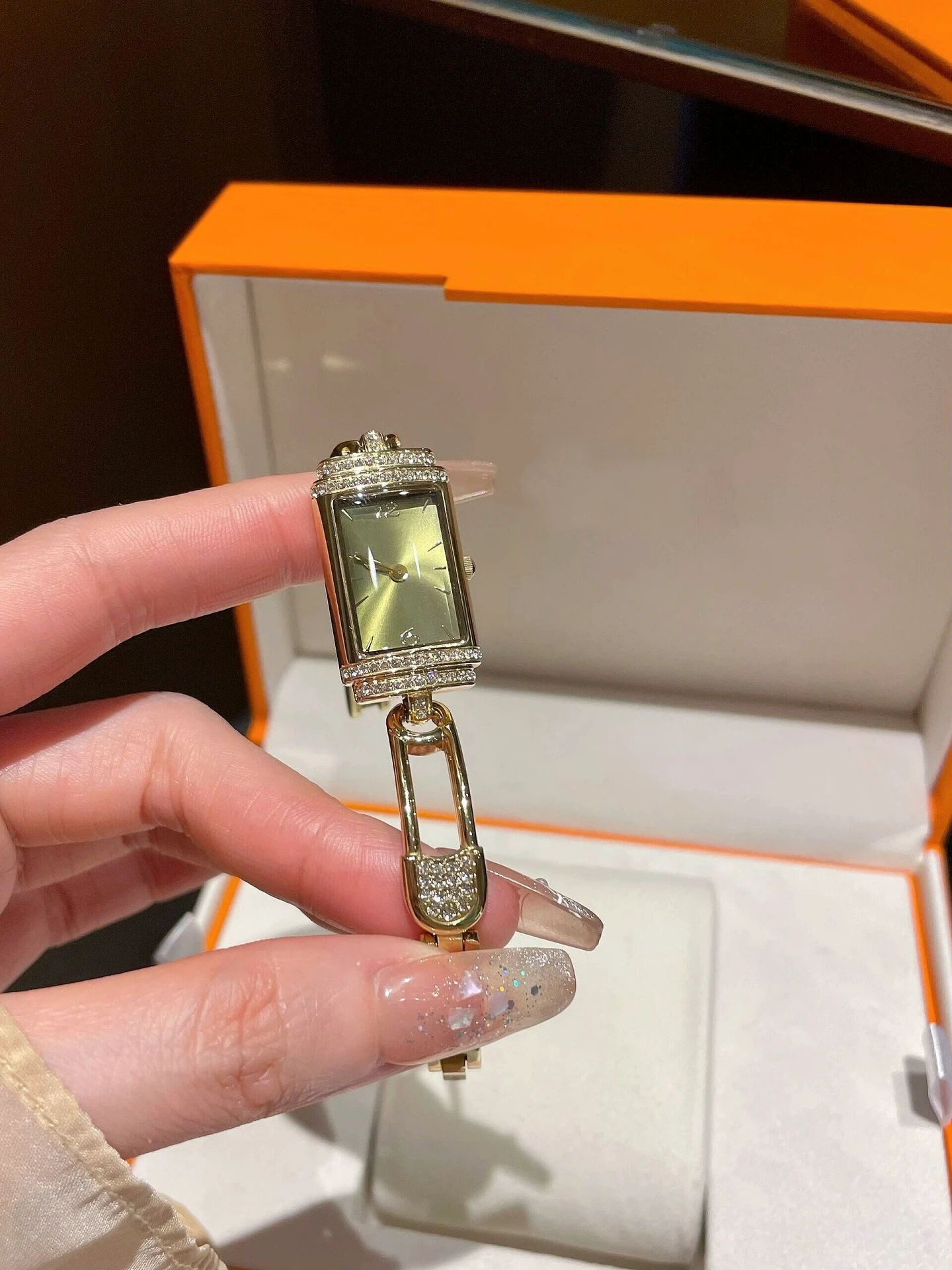 ساعات نسائية راقية مختارة، مجموعة جديدة 2026، طراز فاخر ومتطور، هدية مثالية للنساء. #2