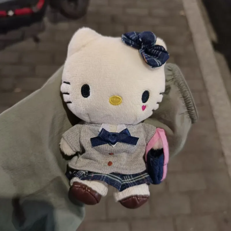 サンリオ ハローキティ コラボ JK 制服 スクールスタイル ぬいぐるみキーホルダー かわいいバッグ 超キュートな人形キーホルダー キーリング ホリデーギフト