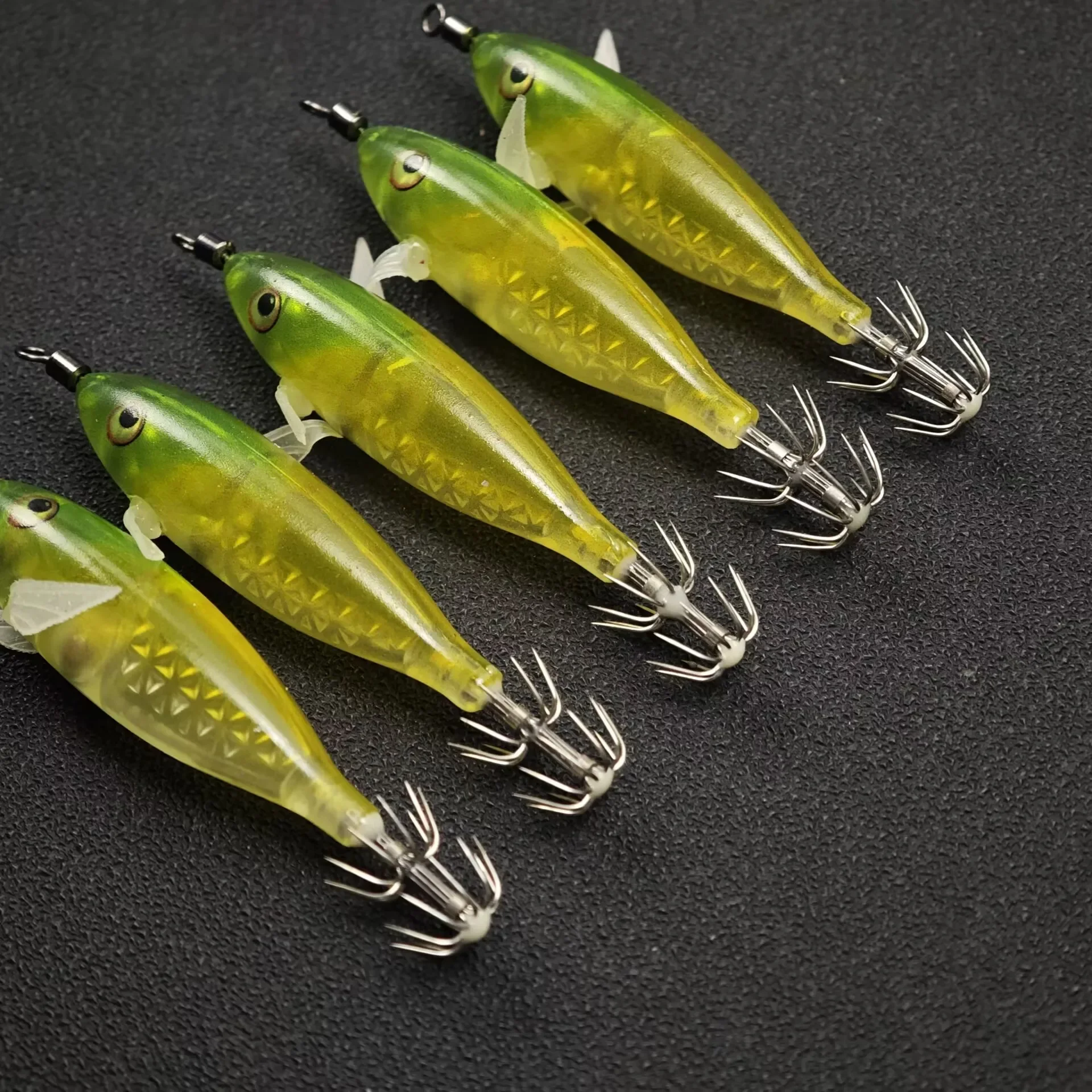 15 Stück/Set 8cm/5,7g Leuchtende Tintenfisch-Jig-Haken Meeresangelzubehör Künstlicher Köder Oktopus-Köder – Detail 2