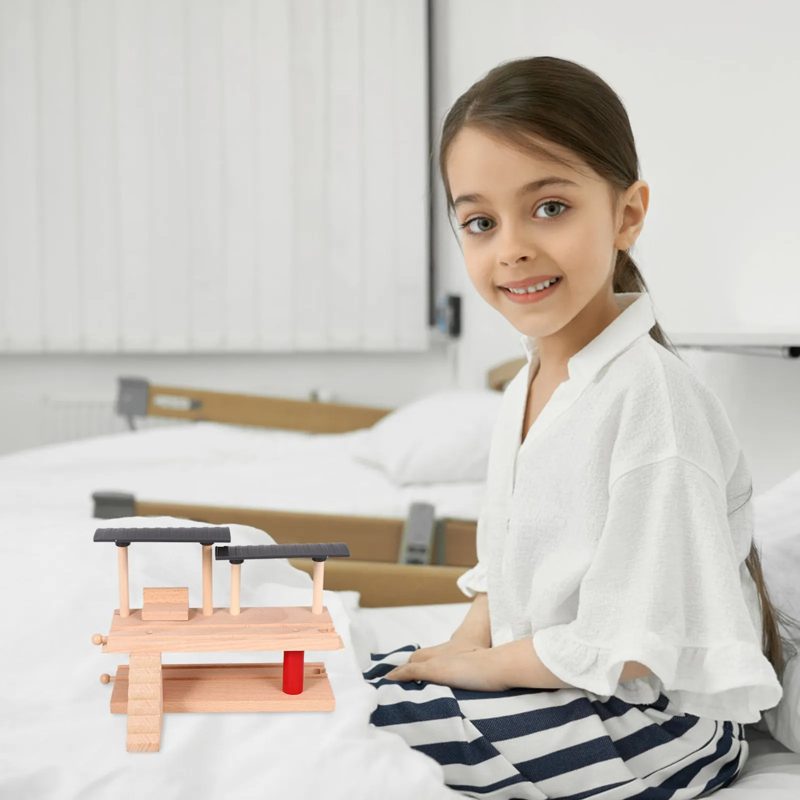 

Double-Deck Wooden Railway Station Platform DIY Train Track Accessory Railway Scene Creative Kids Plaything Funny Train Platform