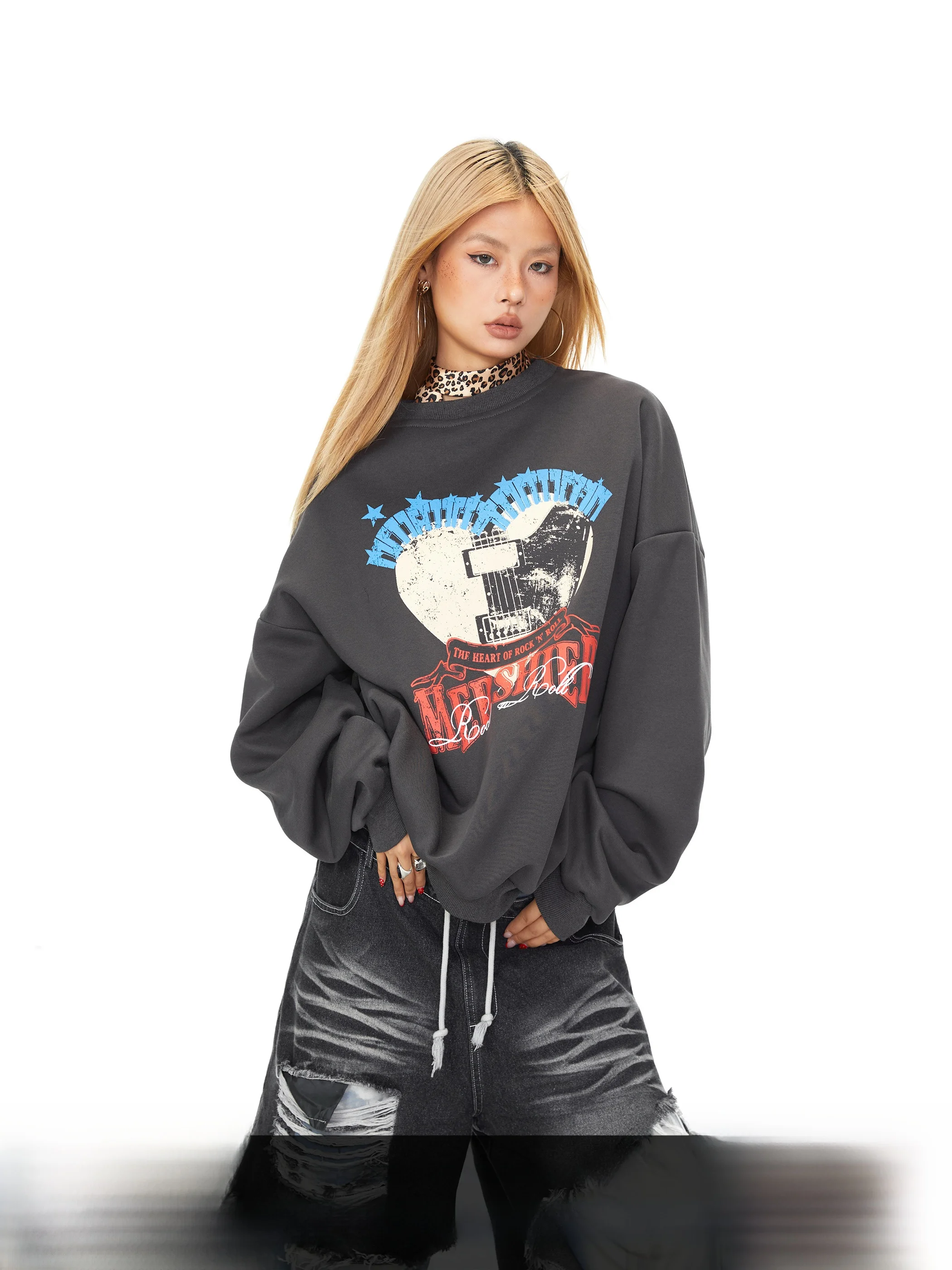 

Круглая толстовка с капюшоном Blabb Heart Letter Ne Long Sve, женская осенняя новинка, свободный свободный топ в американском стиле ретро, уличная одежда из хлопка...