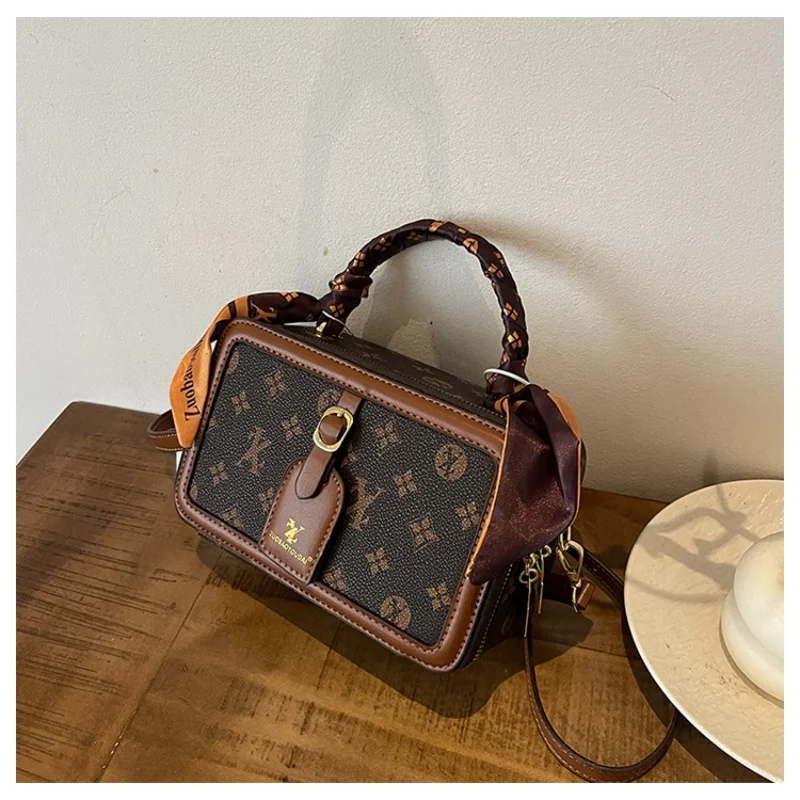 

Женская сумка 2026: новая дизайнерская модель весна-лето, модная и элитная сумка-подушка через плечо