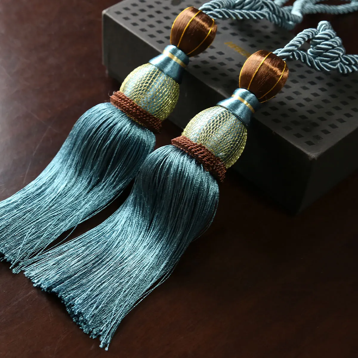 Thumbnail 4 - #44 Low Cost Curtain Holdbacks & Tassels That Work