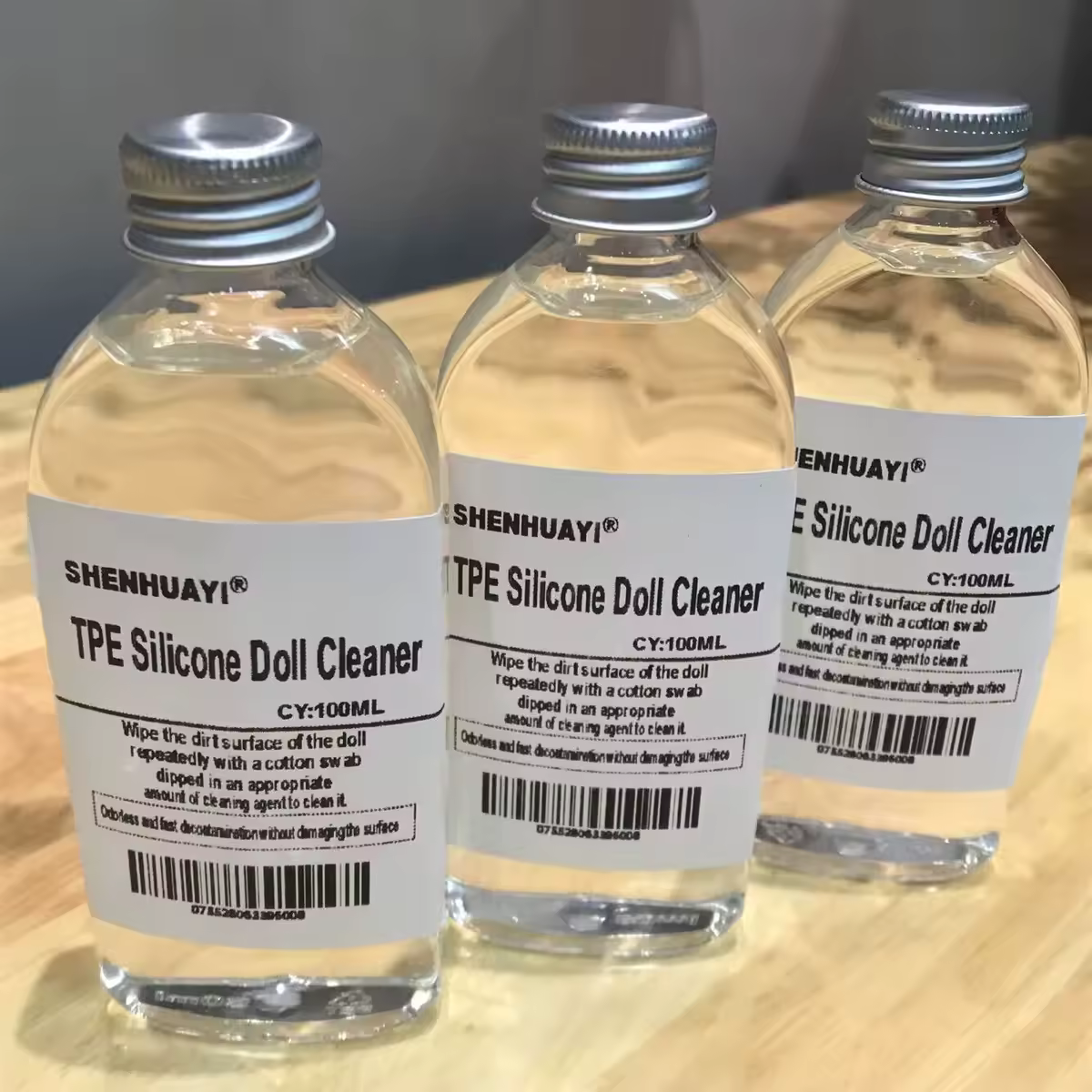TPE silicone rubber doll cleaner removes surface stains and dust. Cosmetics can be wiped clean immediately
