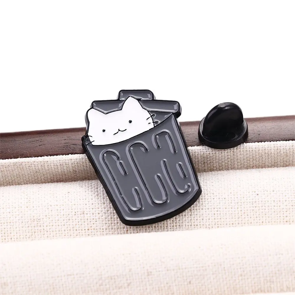 White Cat Lapel Pin para homens e mulheres, broches de lapela, esmalte, acessórios de jóias, presente bonito, Peekaboo