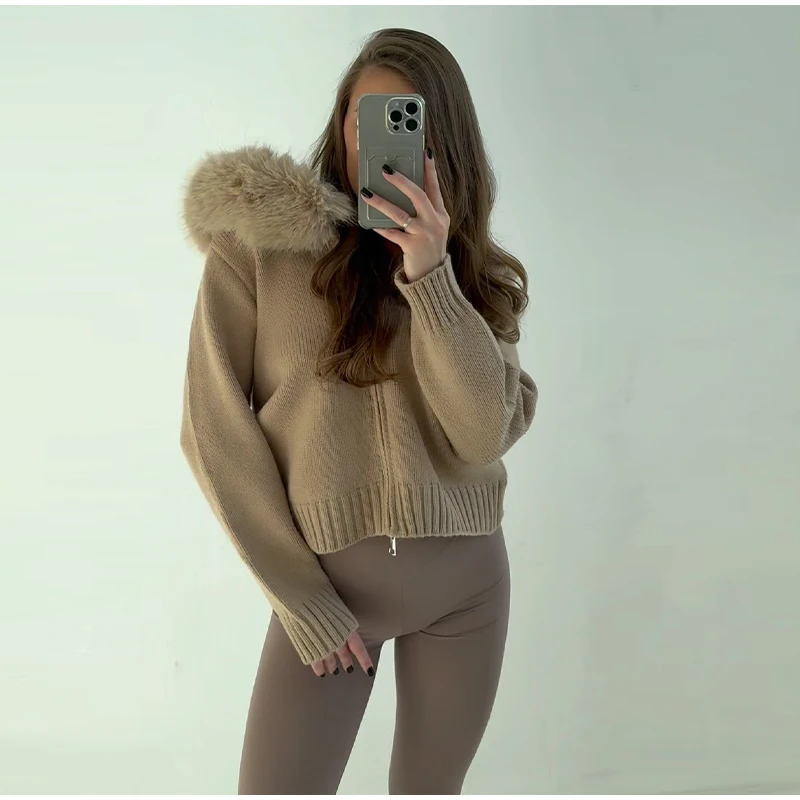 Рисунок 4 - Осень 2025 г., повседневный свитер