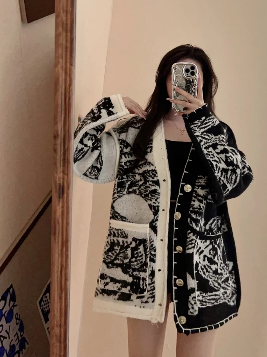 

Женский вязаный свитер большого размера на пуговицах, осенняя модная верхняя одежда премиум-класса, свободный крой, трендовый V-образный вырез, длинный рукав, высокая талия