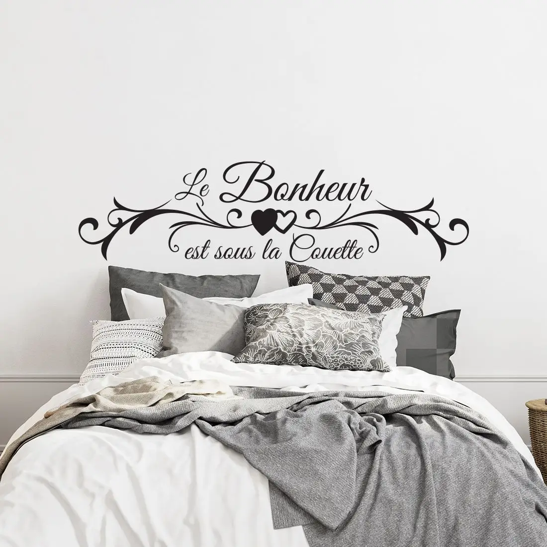 French Happiness Is Under The Duvet Wall Sticker Bedroom Flower Bonheur Est Sous La Couette Family Love Wall Decal Vinyl Decor