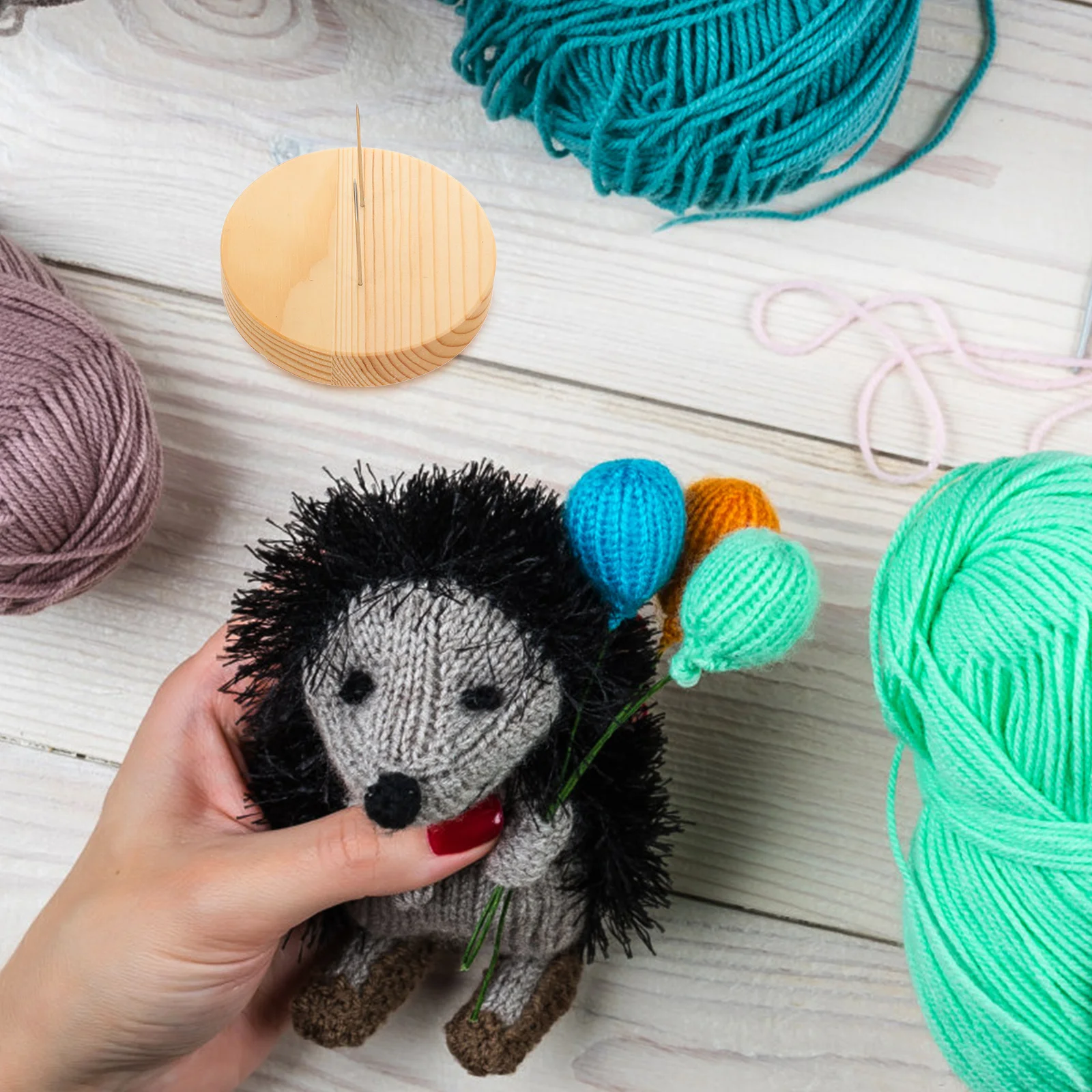 

Wooden Clay Stand Base for Crochet Kids Display Holder Storage Metal Child Stable Figure Support Rack