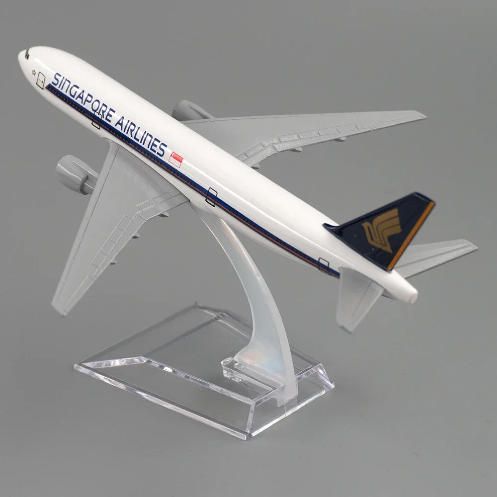 1/400 Alloy Boeing 777 Singapore Airlines  Aircraft 16cm B777 Airplane Children Gift for Collection Room  Desk Decoration