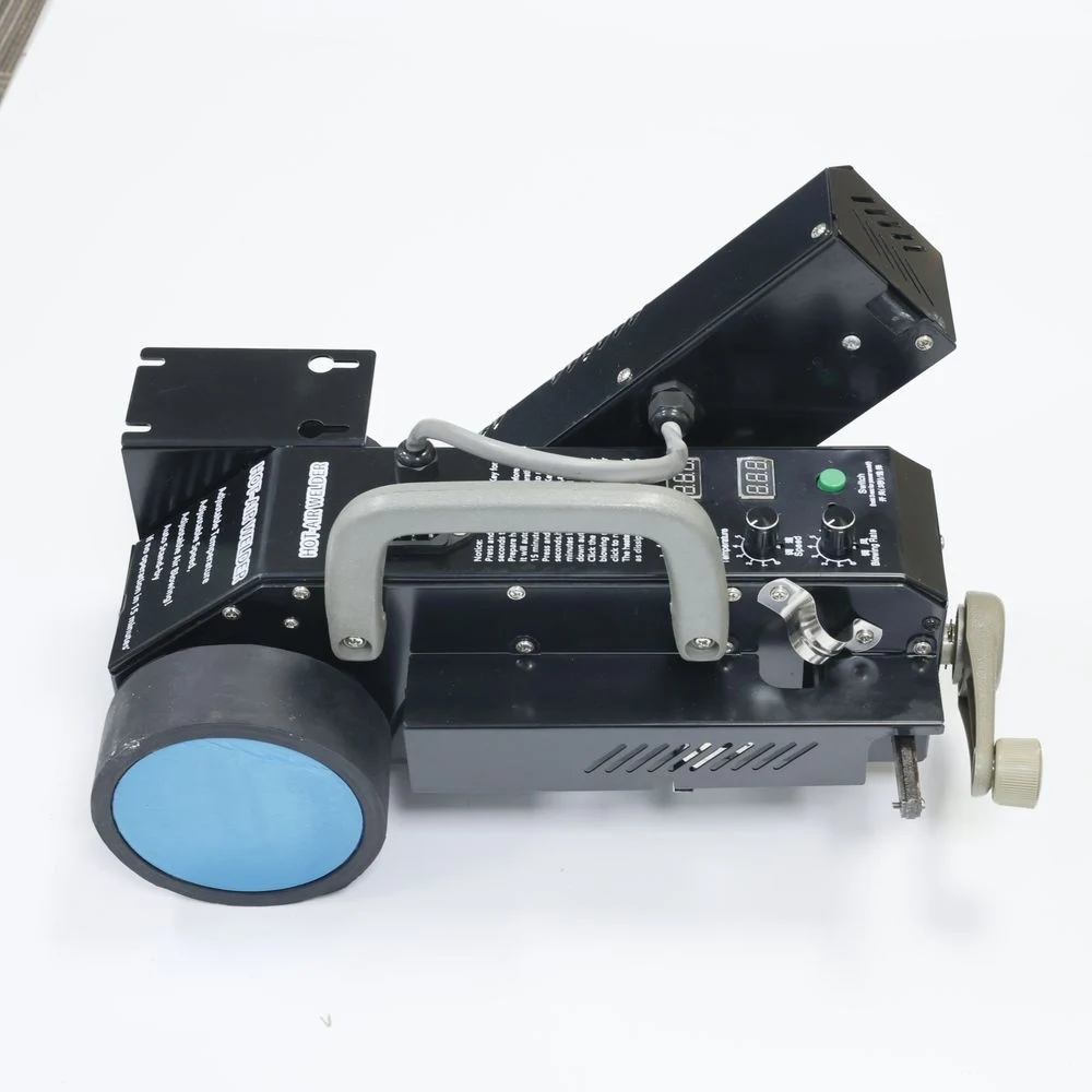Machine à souder automatique pour bannière en PVC LDY-PW1, jointeuse thermique pour tissus plastiques et matériaux fins, nouvelle soudeuse à Air chaud pour bâche