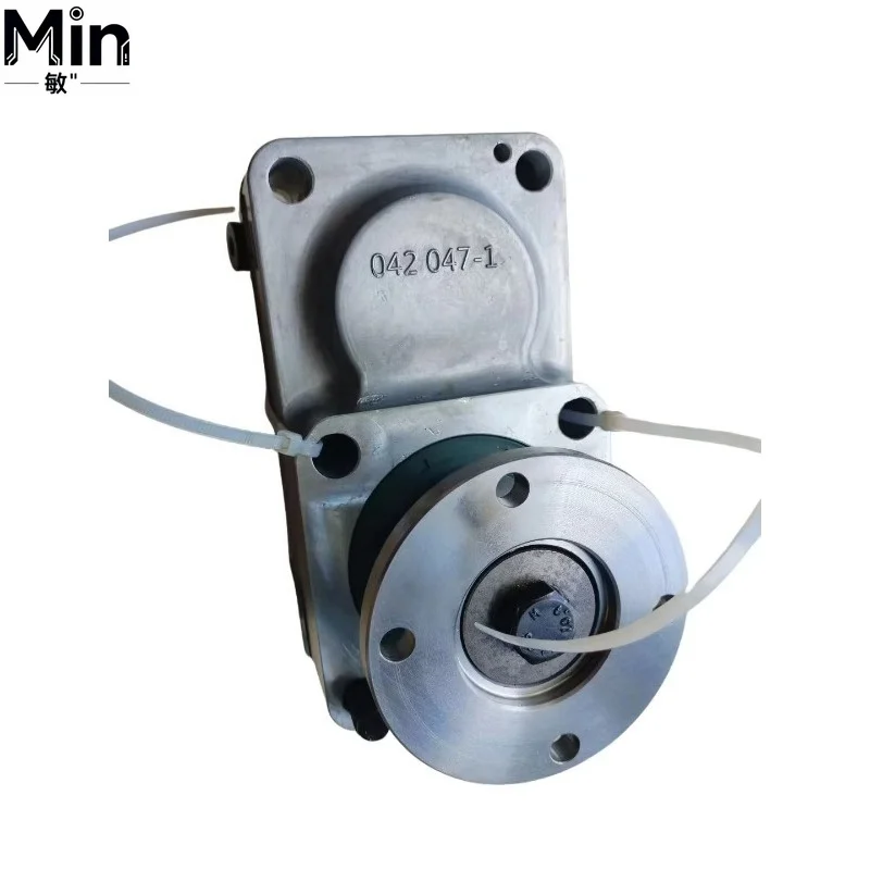 Truck Transmission Gearbox Take Off PTO 6090042047 Heavy Truck Transmission Replacement Spare Part